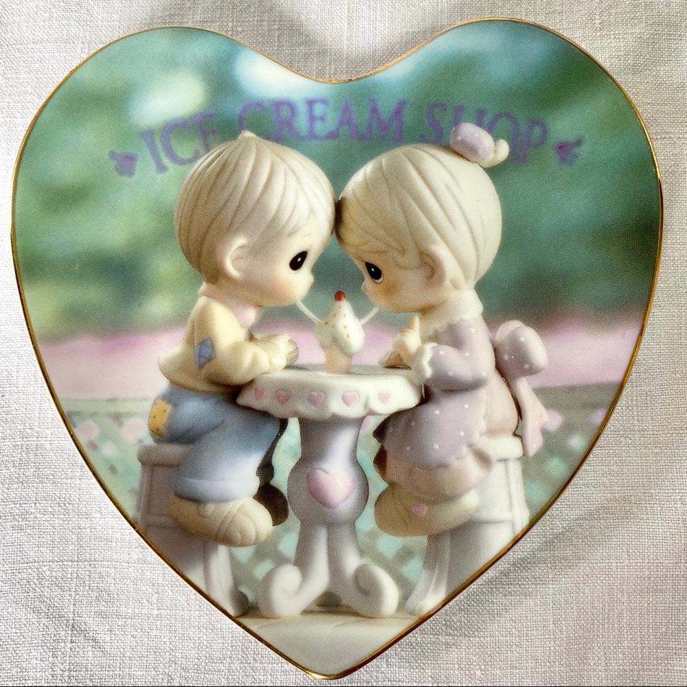 Precious Moments Icecream Heart Decorative Plate